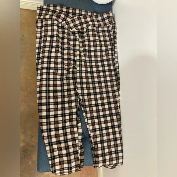 Plaid High-Waisted Pants - Picture 3 of 5